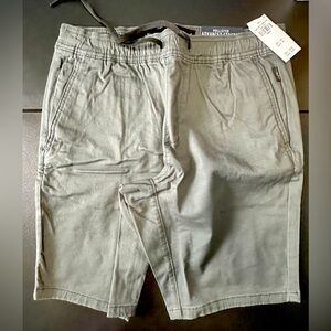 Hollister Men’s Advanced Stretch Jogger Shorts, Size Small, NWT